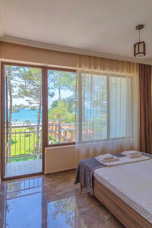 Samni Hotel Ureki Εξωτερικό φωτογραφία