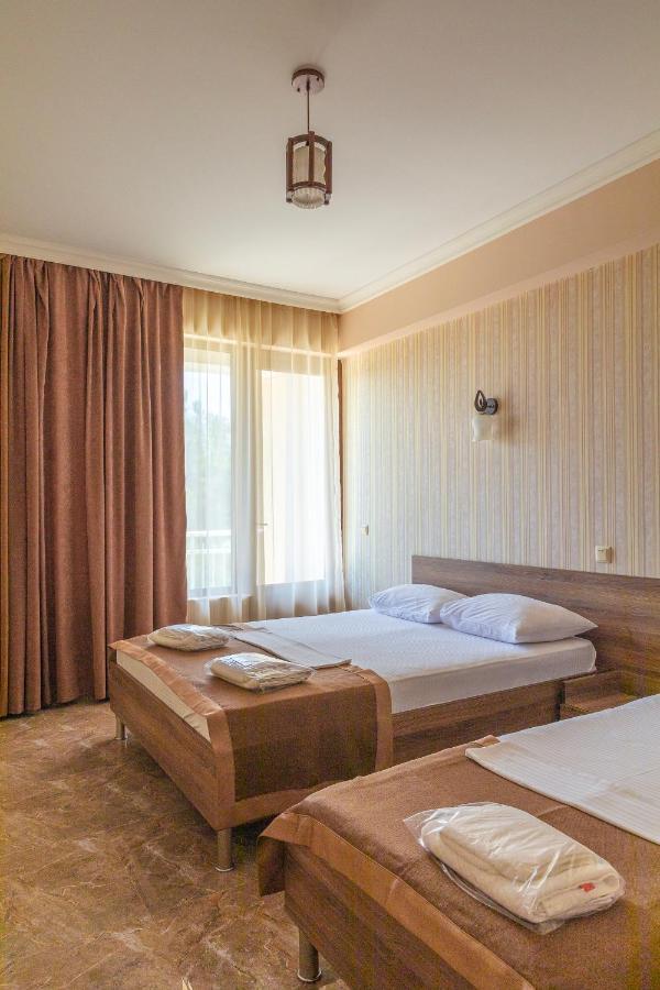 Samni Hotel Ureki Εξωτερικό φωτογραφία