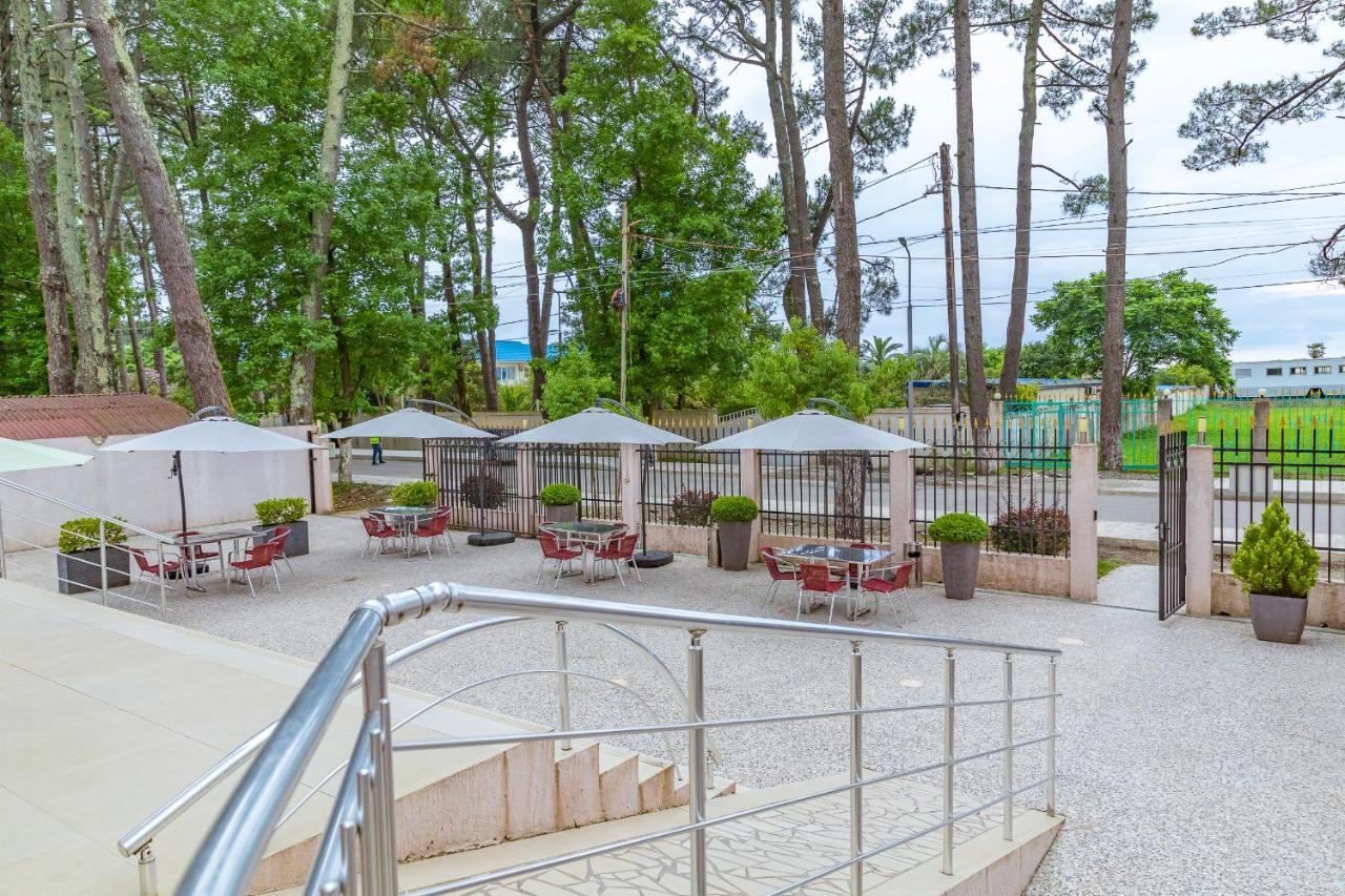 Samni Hotel Ureki Εξωτερικό φωτογραφία
