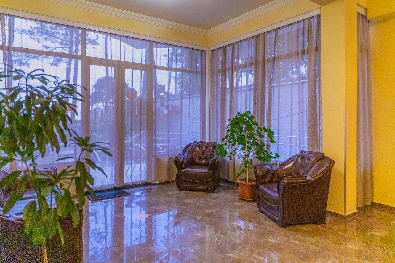 Samni Hotel Ureki Εξωτερικό φωτογραφία