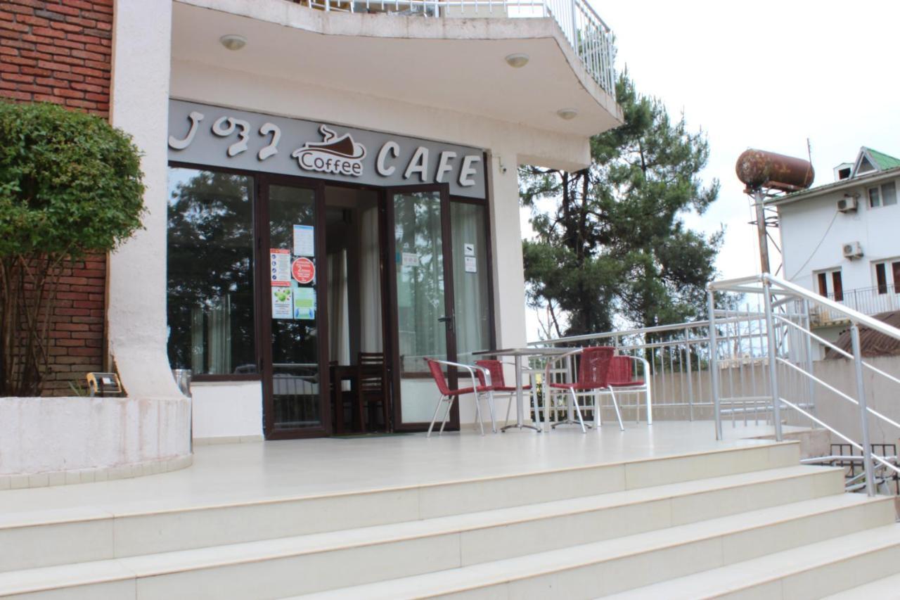 Samni Hotel Ureki Εξωτερικό φωτογραφία