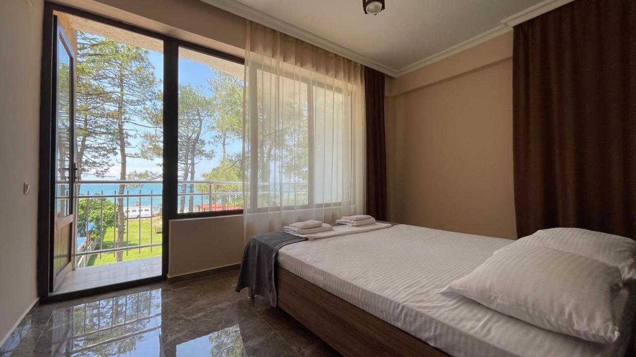 Samni Hotel Ureki Εξωτερικό φωτογραφία