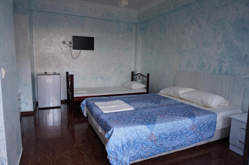 Samni Hotel Ureki Δωμάτιο φωτογραφία