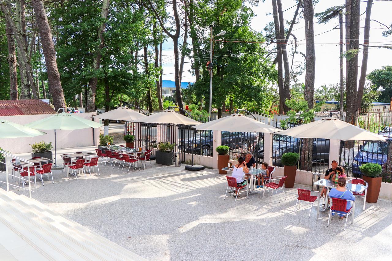 Samni Hotel Ureki Εξωτερικό φωτογραφία
