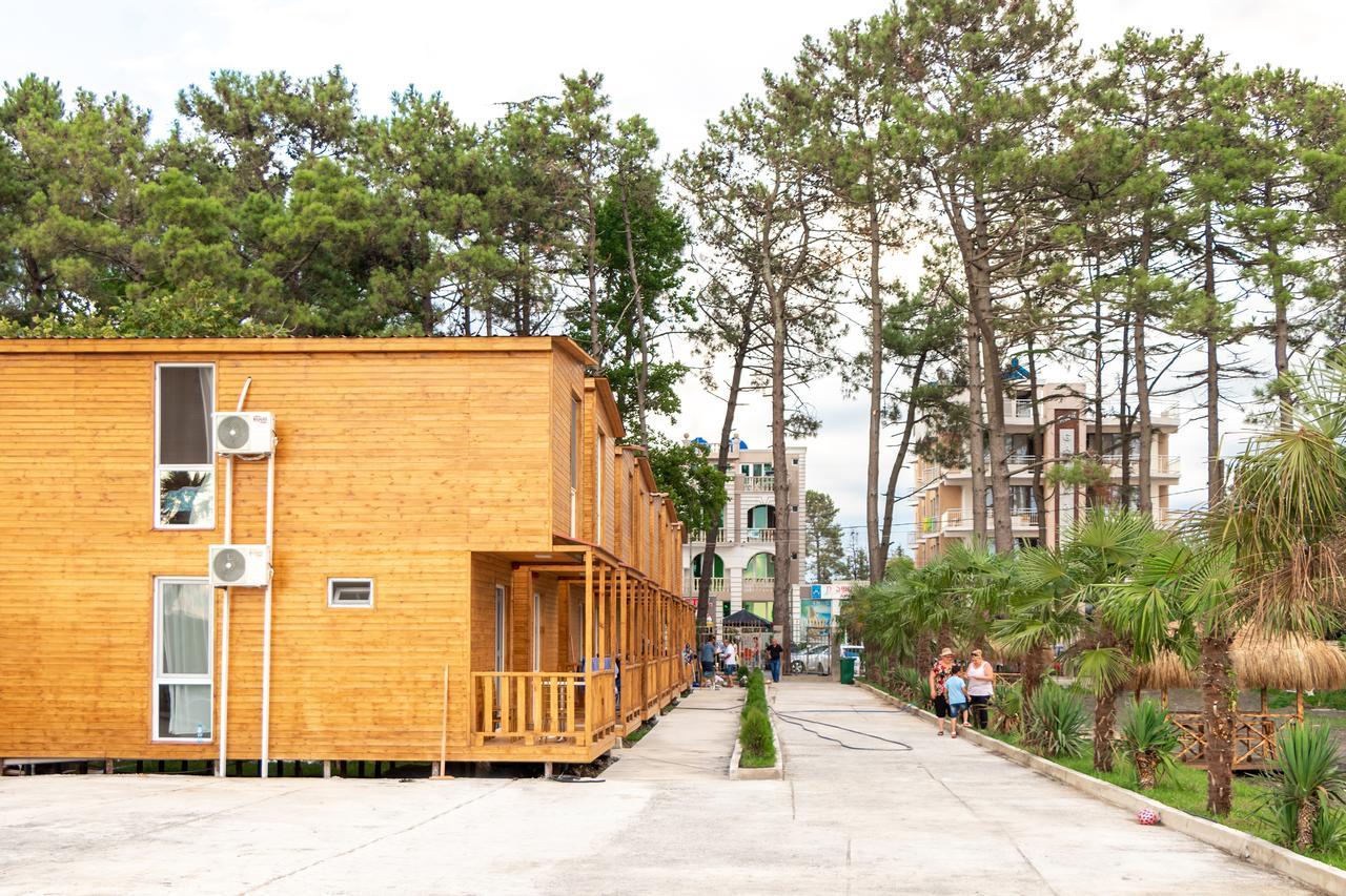 Samni Hotel Ureki Εξωτερικό φωτογραφία